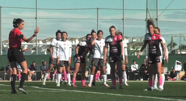  唐佳麗梅開二度、邵子欽破門，中國女足3-2擊敗Alhama俱樂部女足