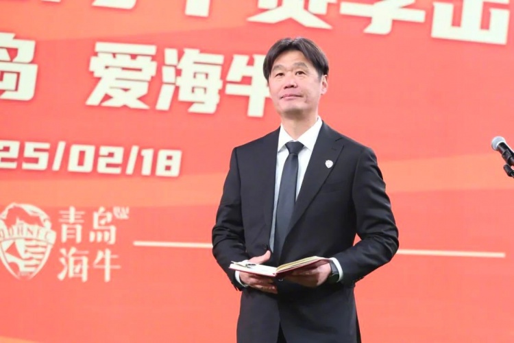  多名媒體人士點(diǎn)評(píng)海牛：引援老中青都有，就看李霄鵬的捏合能力了