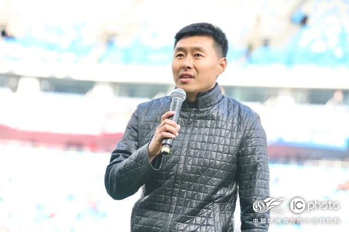 感謝姜寧和劉震理為中國足球、青島足球、青島海牛做出的貢獻(xiàn)