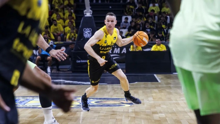  NBA初代老六，42歲進(jìn)入生涯巔峰？！