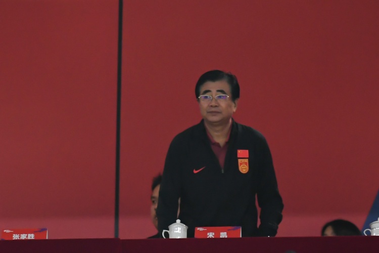  北青體育：宋凱、許基仁探班U20國青，將全程陪伴征戰(zhàn)U20亞洲杯