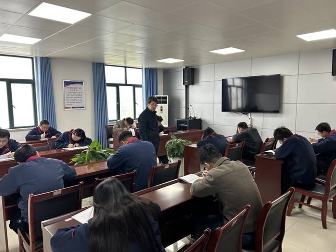 建材公司、檢測公司聯(lián)合開展管理人員業(yè)務(wù)提升考試